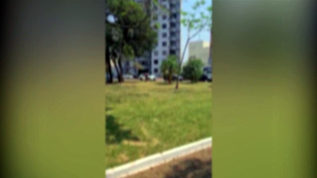 Internauta denuncia grande gasto de água provocado por andarilho na Praça Getúlio Vargas