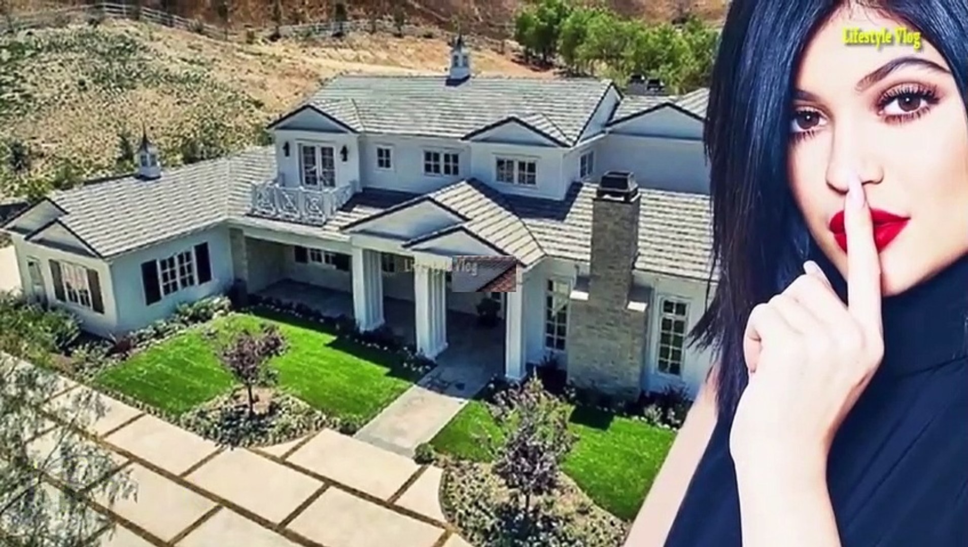 ⁣Kylie Jenner Biography,Lifestyle,Net Worth,House,Cars,Boyfriends,Family