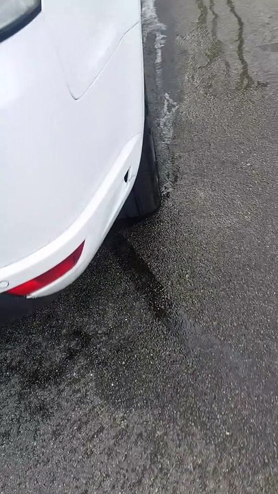 range rover wheel on fire VID ID - VIDID