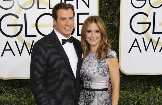 John Travolta presta homenagem comovente à falecida esposa Kelly Preston