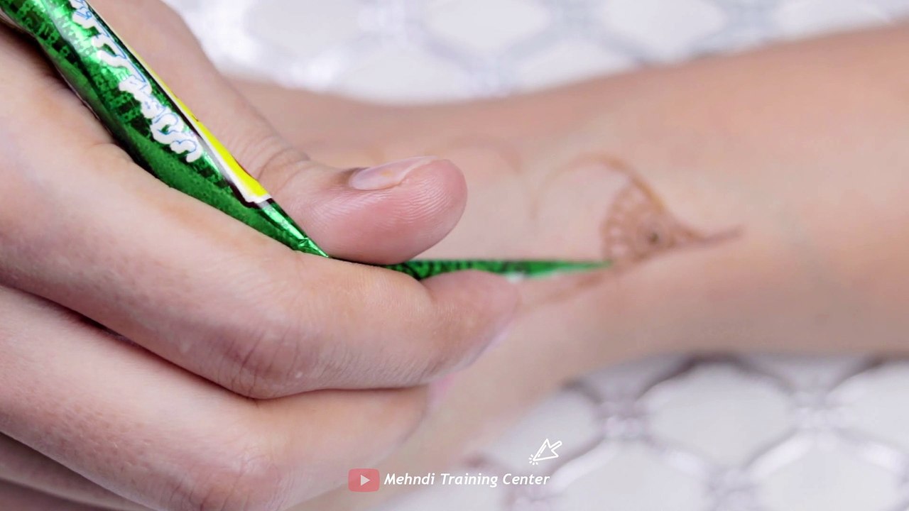 Simple Mehndi Design