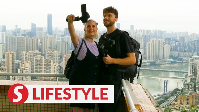 British YouTubers explore Chongqing