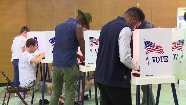 Trump autoriza desclasificar documentos relacionados con la interferencia rusa