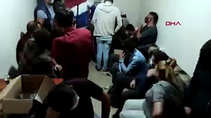 Eskişehir'de kumar oynarken yakalanan 56 kişiye 176 bin lira ceza