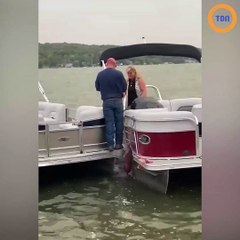 Oups, la demande de mariage "tombe à l'eau"