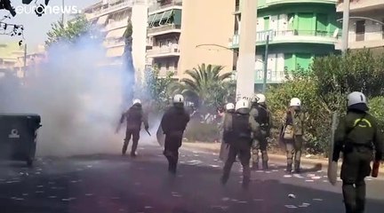 Grèce : le parti néonazi "Aube dorée" qualifié  d'"organisation criminelle"