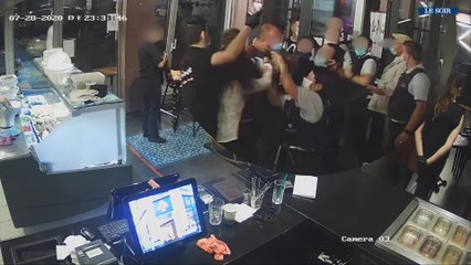 Police: un travail difficile sous le contrôle du smartphone