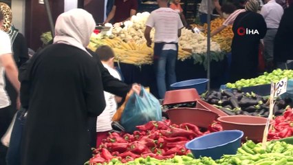 İstanbul'da semt pazarlarına korona virüs denetimi