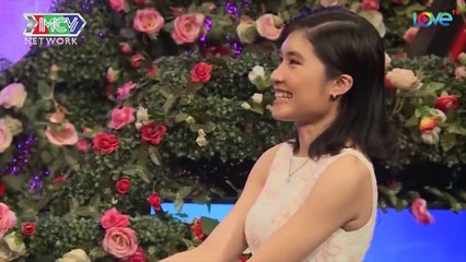 Cô nàng CHỦ ĐỘNG nắm tay rồi TRAO NỤ HÔN ĐẦU làm chàng trai NHÚT NHÁT ĐỠ KHÔNG KỊP IBMHH