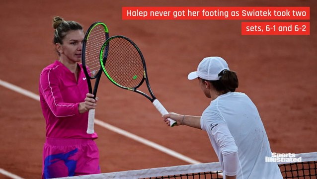 French Open Top Seed Simona Halep Loses to Iga Swiatek in Straight Sets