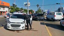 Chocan al sur de Culiacán con automóvil con placas sobrepuestas
