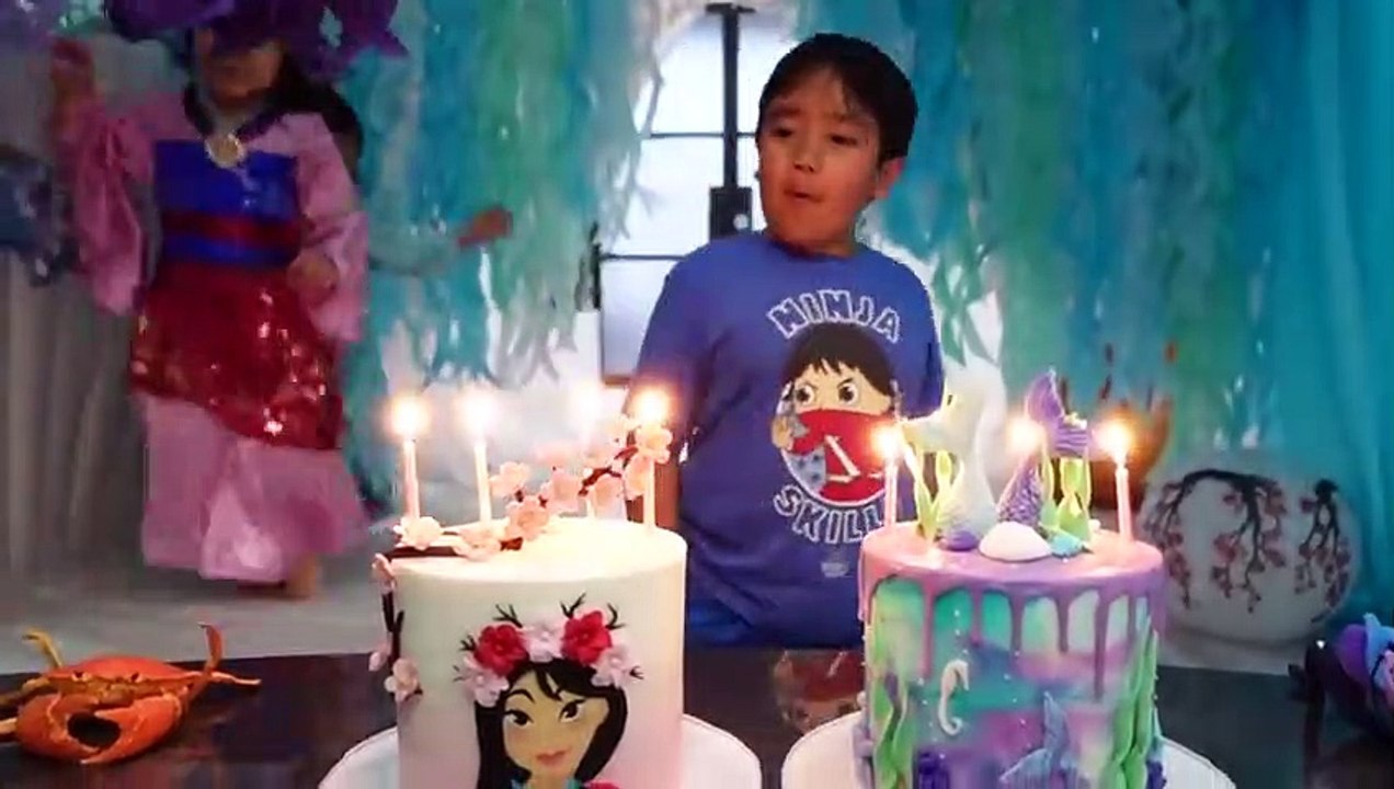 Emma and Kate Mulan vs Ariel 4th Birthday party Special!