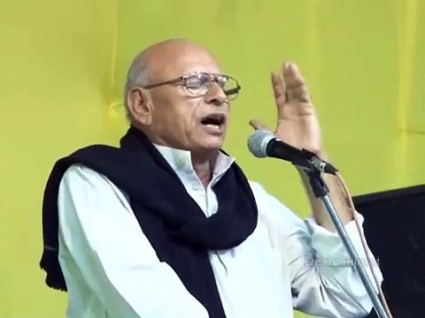 Bhikhudan Gadhvi speaks at Amdavad national book fair on Gujarati folk literature