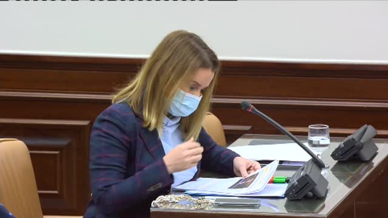 Irene Montero al PP: "Nuestras querellas acaban archivadas, las suyas con sus militantes en la cárcel"