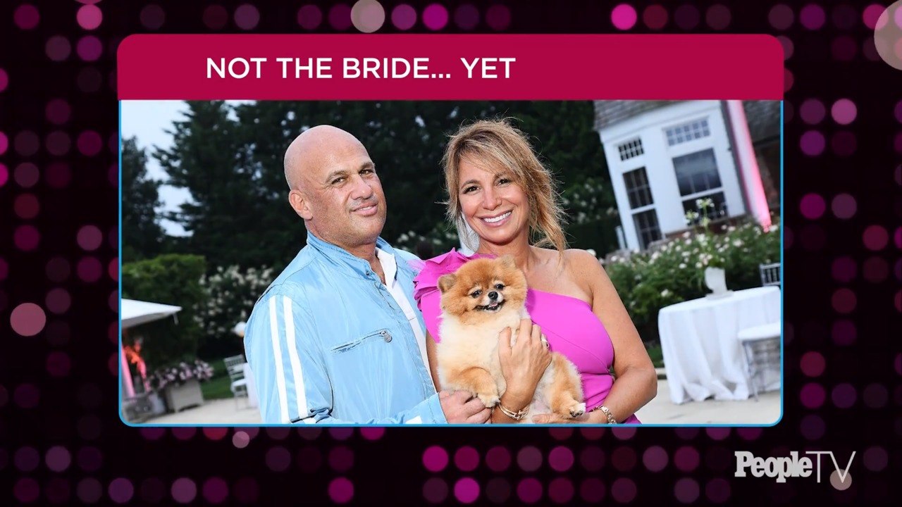Jill Zarin Clarifies That She's 'Not Married' A...