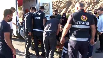 Elazığ’da otomobil şarampole yuvarlandı: 2 yaralı