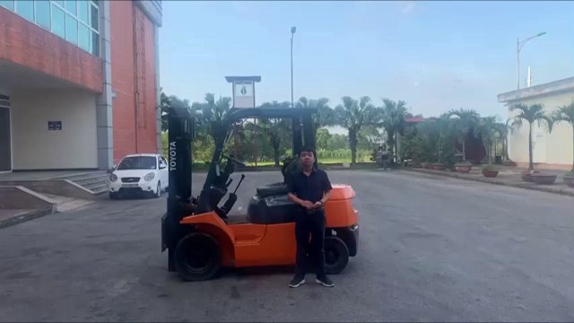 Xe nâng dầu 2 tấn Toyota 60-7FD20- Động cơ 1DZ-II tiết kiệm nhiên liệu và hiệu suất hoạt động cao