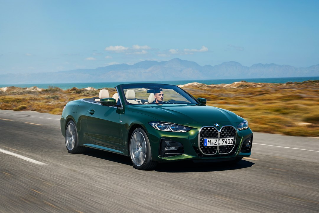 سيارة BMW الفئة الرابعة المكشوفة الجديدة كليًا