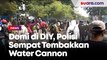 Massa Aksi Tolak UU Cipta Kerja Omnibus Law di DIY Pecah, Polisi Tembakkan Water Cannon
