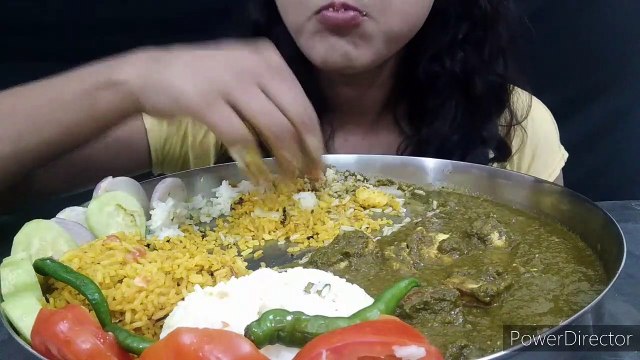 #ASMR Indian food eating Indian MUKBANG eating palak paneer and rice