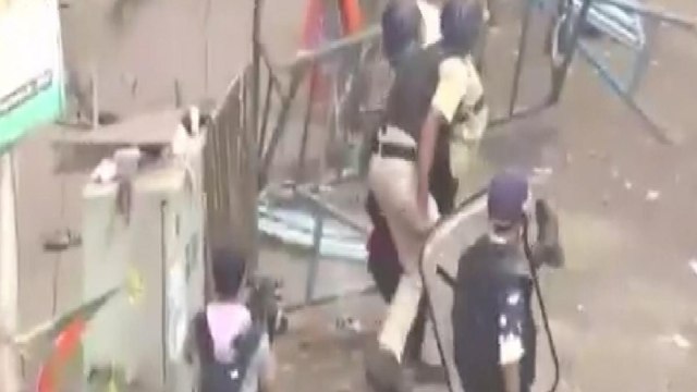 Clashes erupt between Kolkata police and BJP