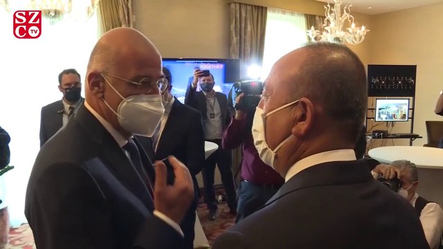 Çavuşoğlu, Dendias ile Bratislava'da ayak üstü görüştü