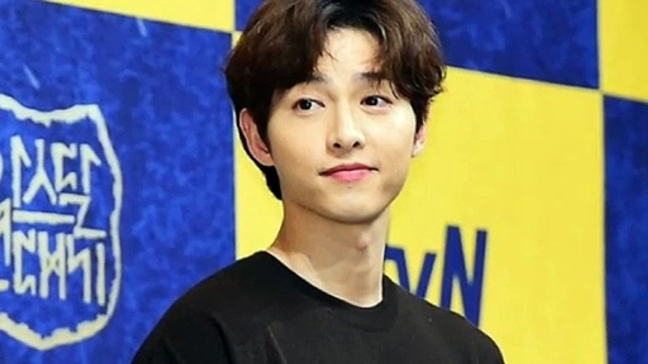 Phim có Song Joong Ki phủ nhận chuyện xóa sổ