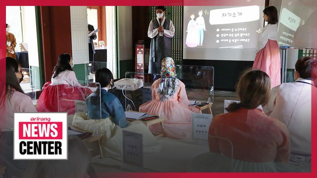 One-day Korean class for foreigners to celebrate Hangeul Day