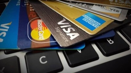 Colombianos devolvieron 278.000 tarjetas de crédito en un año por la crisis