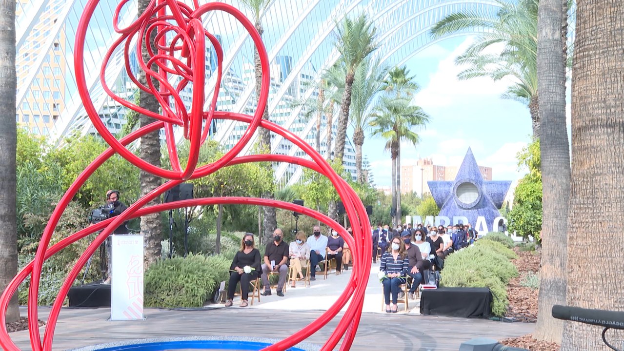 La Comunitat Valenciana rinde homenaje a las víctimas del coronavirus