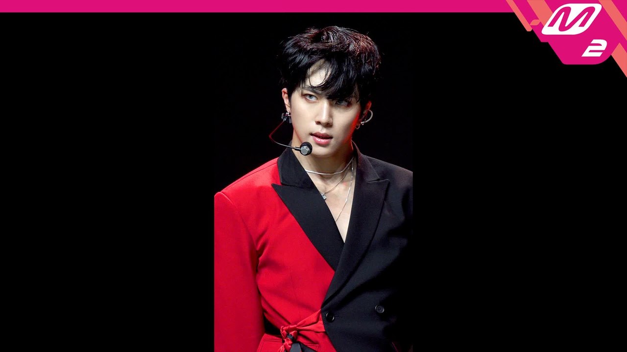 위아이 김동한 직캠 도화선_201008