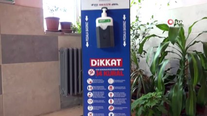 Kartal Belediyesi, öğrencileri ile buluşacak okulları dezenfekte ediyor