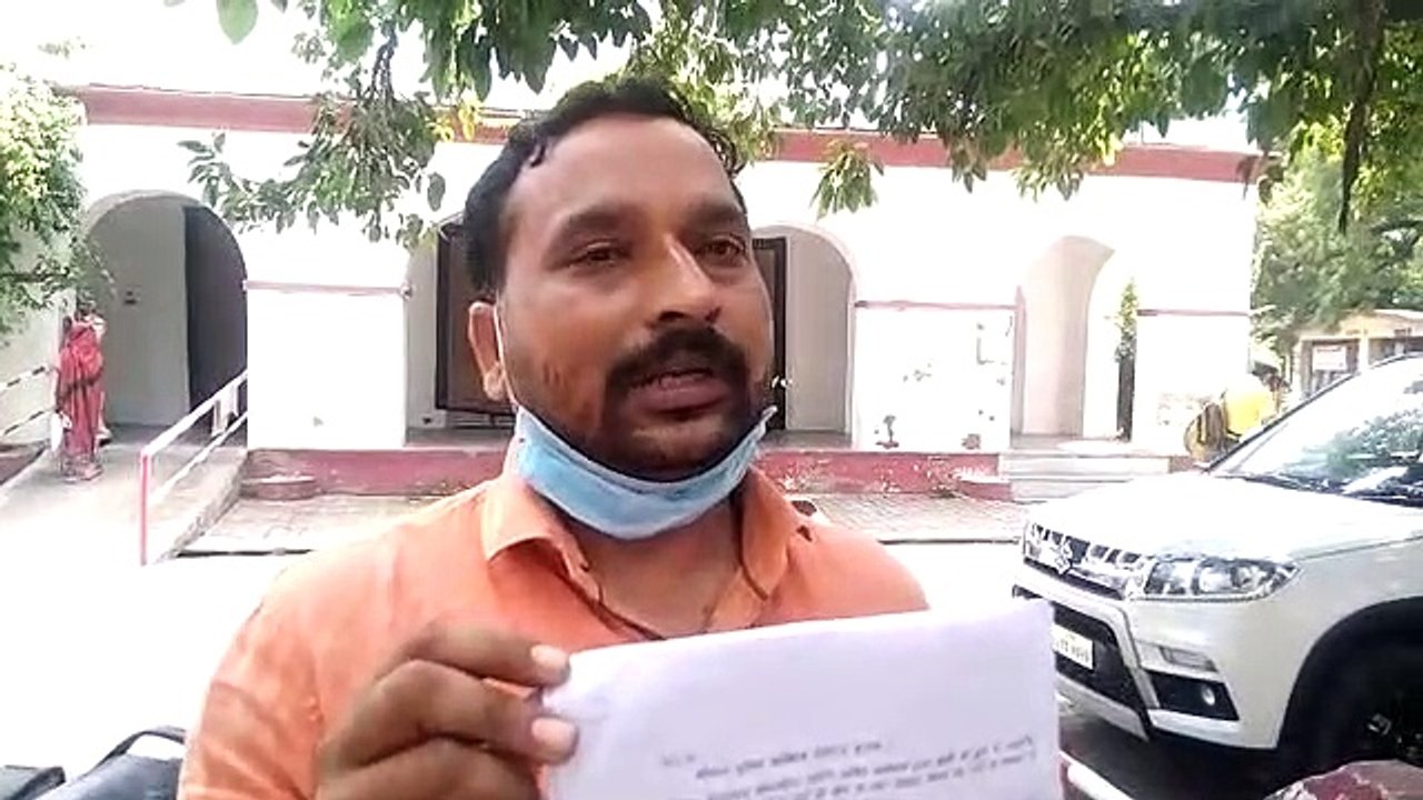 हिस्ट्रीशीटर टॉप टेन घोषित अपराधी द्वारा जबरन गांव की जमीन पर किया कब्जा