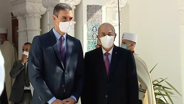 Sánchez muestra su apoyo público a Iglesias tras la decisión de García Castellón