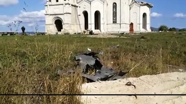 Армения обвиняет Азербайджан в обстреле храма. Баку обвинения отвергает