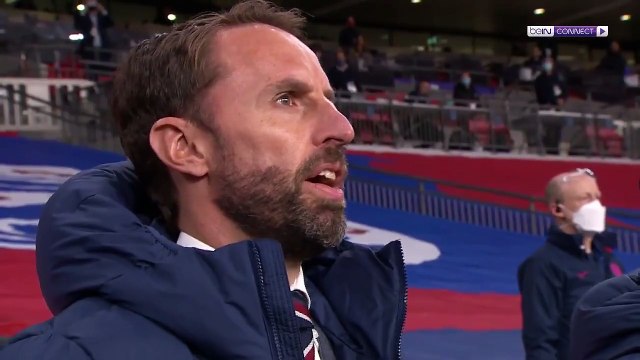 England Football Team Sing British National Anthem really badly