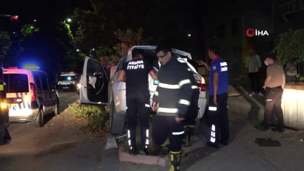 Kontrolden çıkan cip önce pikaba sonra ağaca çarparak durabildi: 3 yaralı