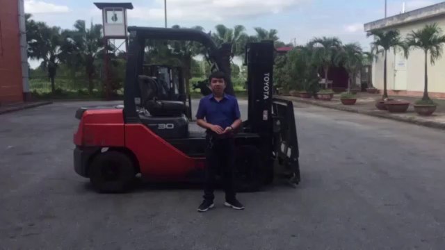 Xe nâng dầu 3 tấn Toyota 02-8FD30- Còn chiếc xe nâng nhật nào rẻ hơn?