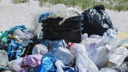 Udah Ada Enzim Pengurai Sampah Plastik
