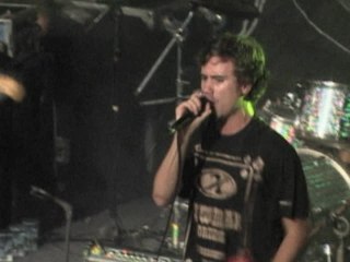 Planta E Raiz - Tô No Barato (Ao Vivo Em São Paulo / 2005)