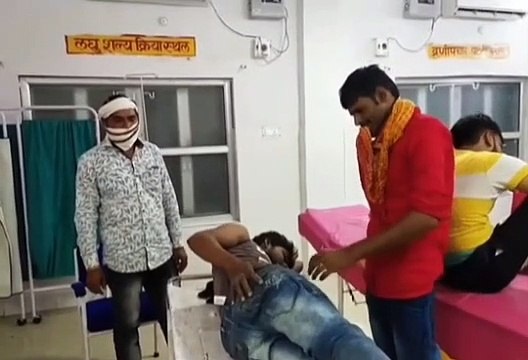 बाइक सवार को ट्रैक्टर ने मारी टक्कर, बाइक सवार हुआ घायल