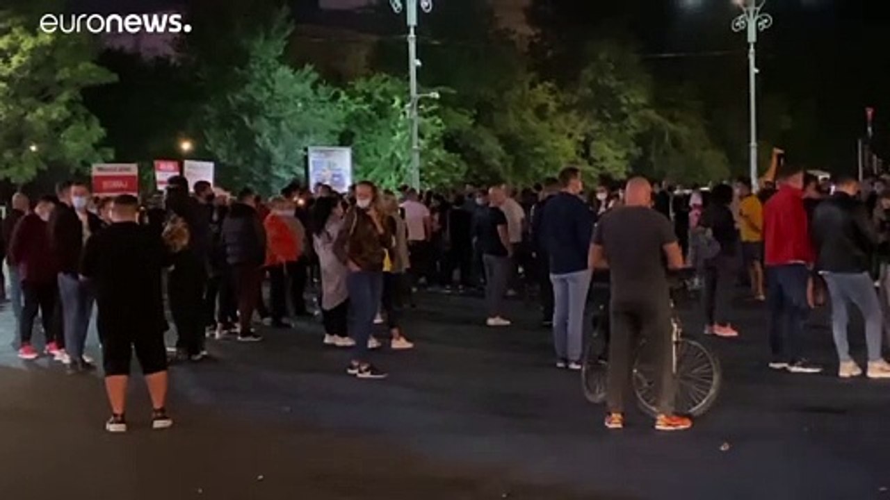 Proteste trotz mehr als 3.000 täglichen Neuinfektionen in Rumänien