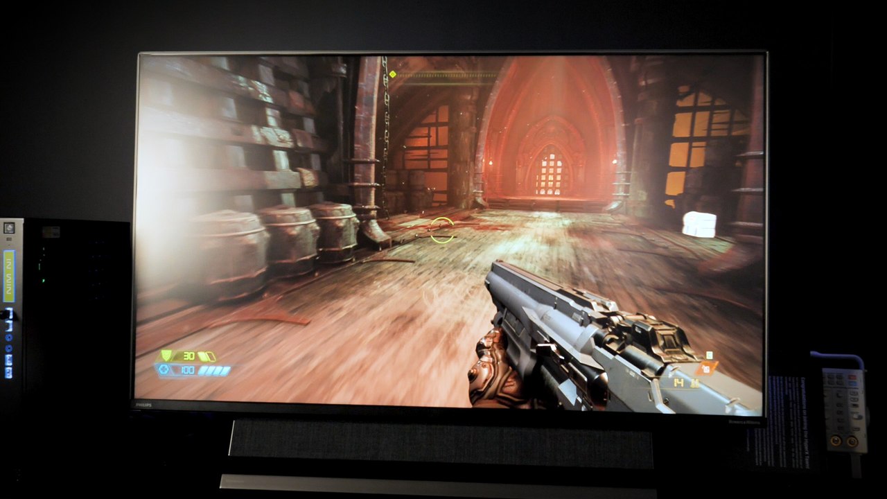 Découverte du Philips Momentum, un écran de gaming de 55 pouces.