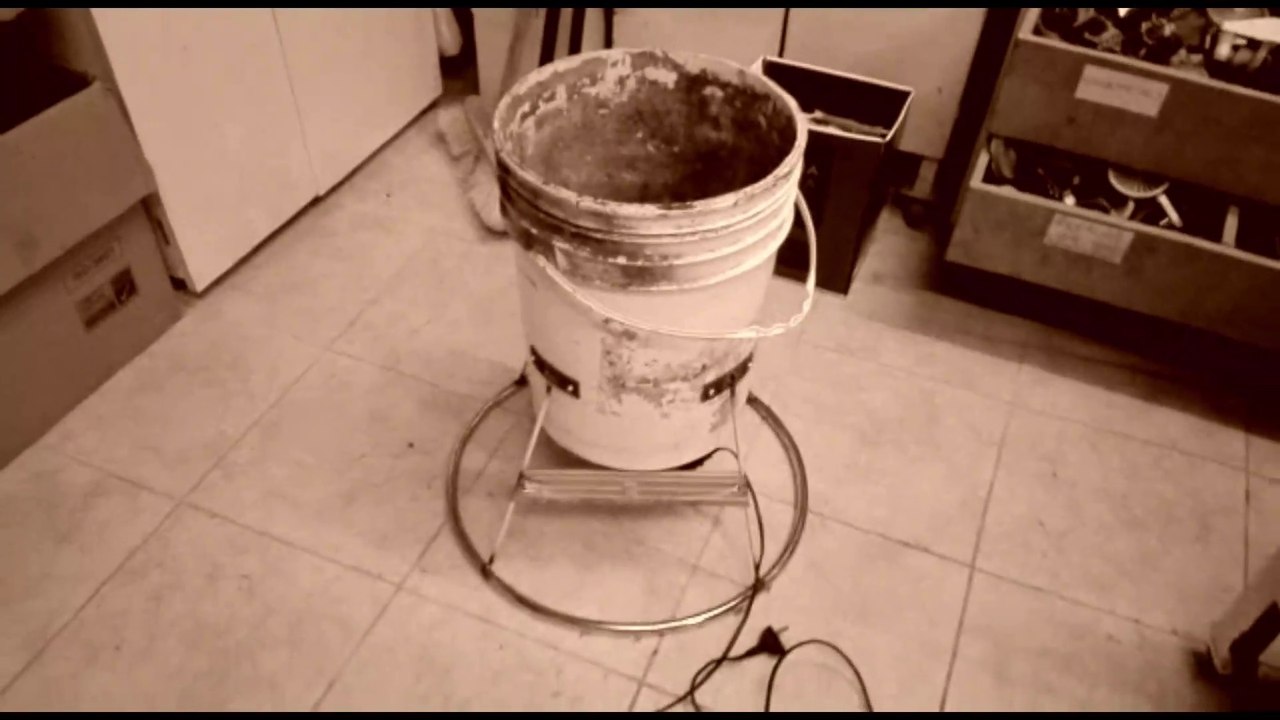 Cómo hacer un Triturador de Compostaje y Ramas (Casero) Materiales totalmente Reciclados 2020