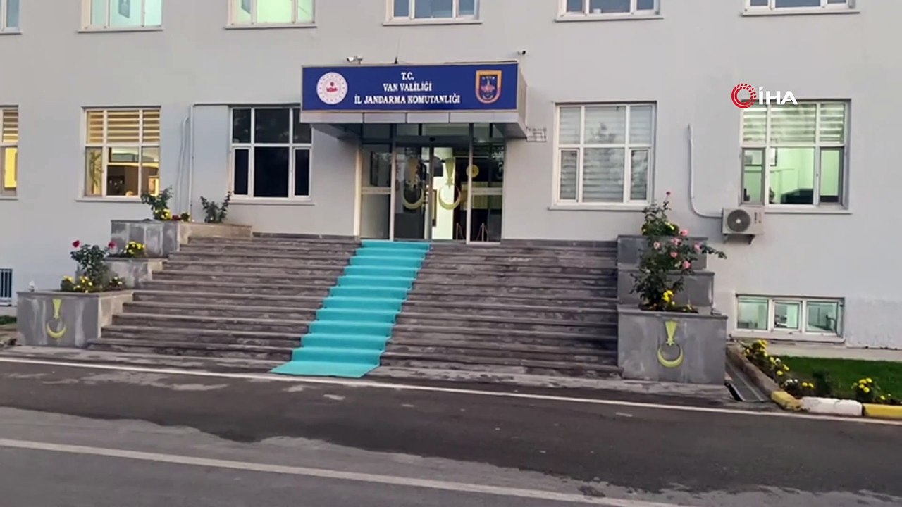 Van'da bir terörist ikna sonucu teslim oldu