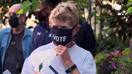 En Filadelfia los demócratas corren a votar por anticipado; la pesadilla de Trump