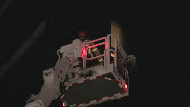 격리 중이던 50대, 술 취해 투신 소동...다른 격리시설 이송 / YTN