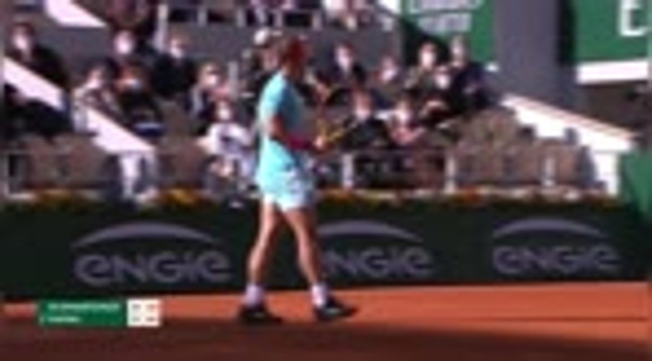 Nadal storms past Schwartzman to reach French Open final