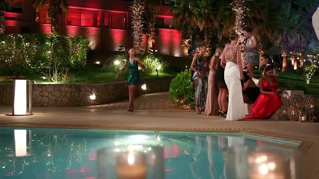 The Bachelor: Διπλή αποχώρηση με λυγμούς και λιποθυμίες - Δείτε ποιες έφυγαν