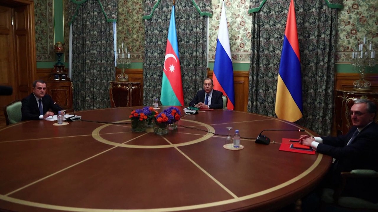 Баку и Ереван договорились о прекращении огня в Нагорном Карабахе